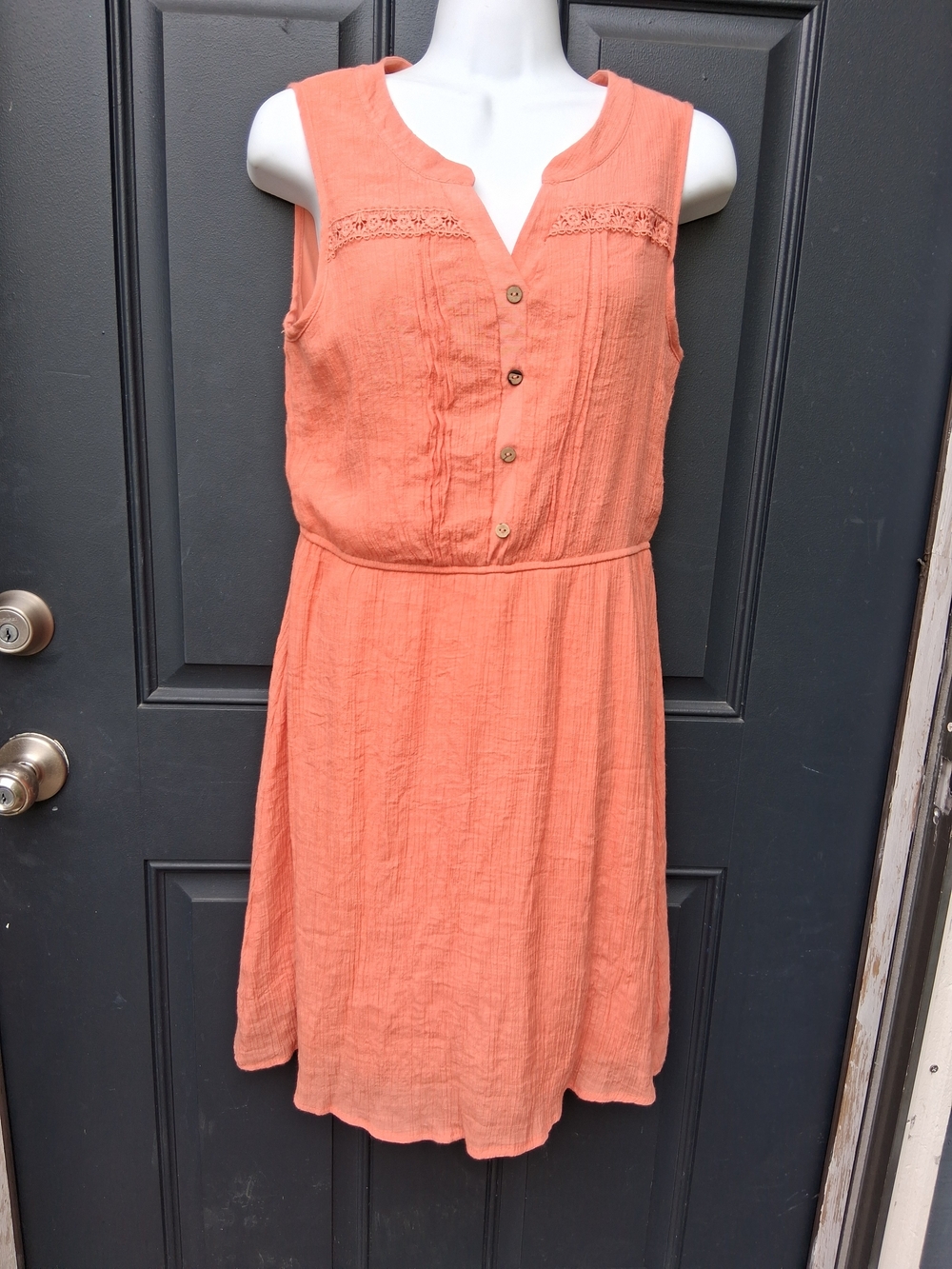 NAIF Sleeveless Coral Midi Dress with Button Front